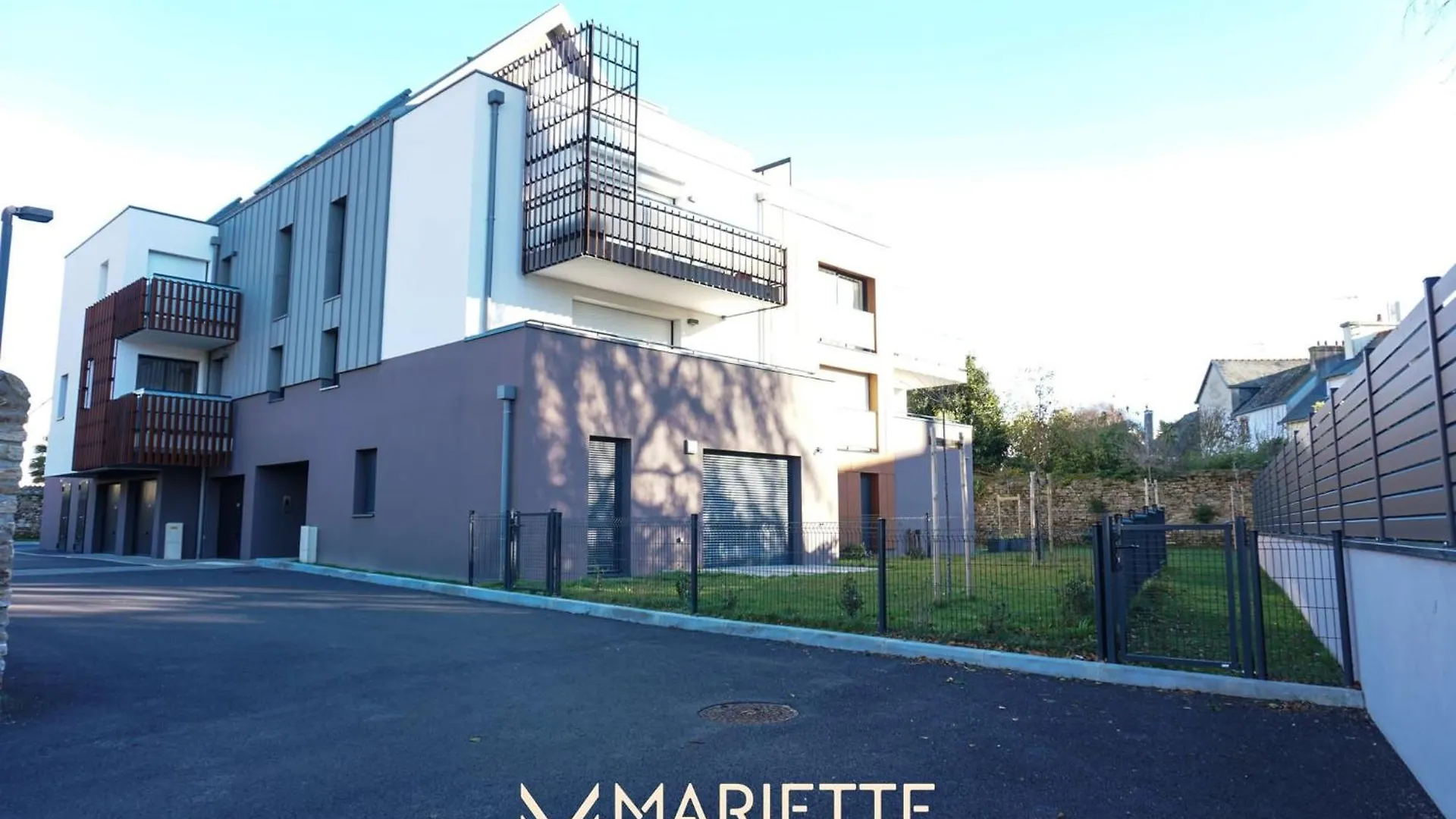Appartamento -Shelby- T2 Arriere Corniche Parking Et Terrasse Concarneau 0*,  Francia